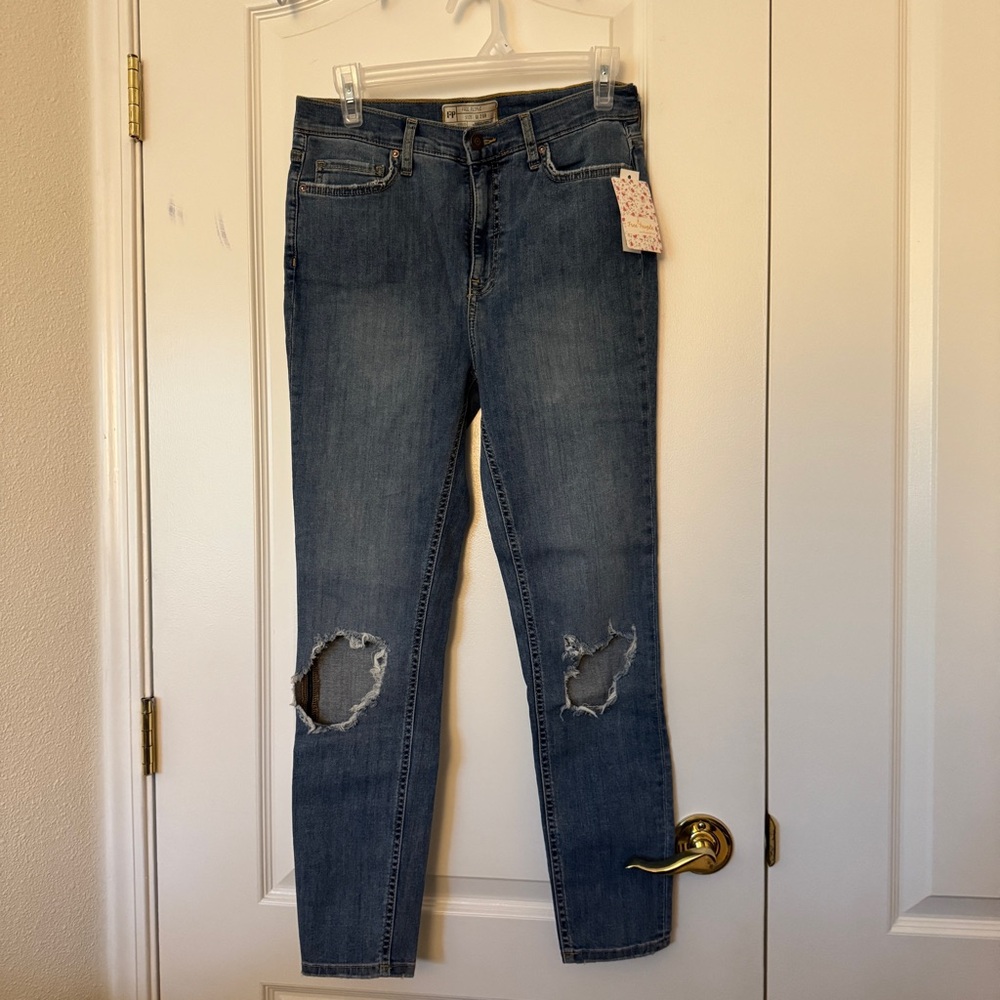 Free People Women's Blue Distressed Jeans